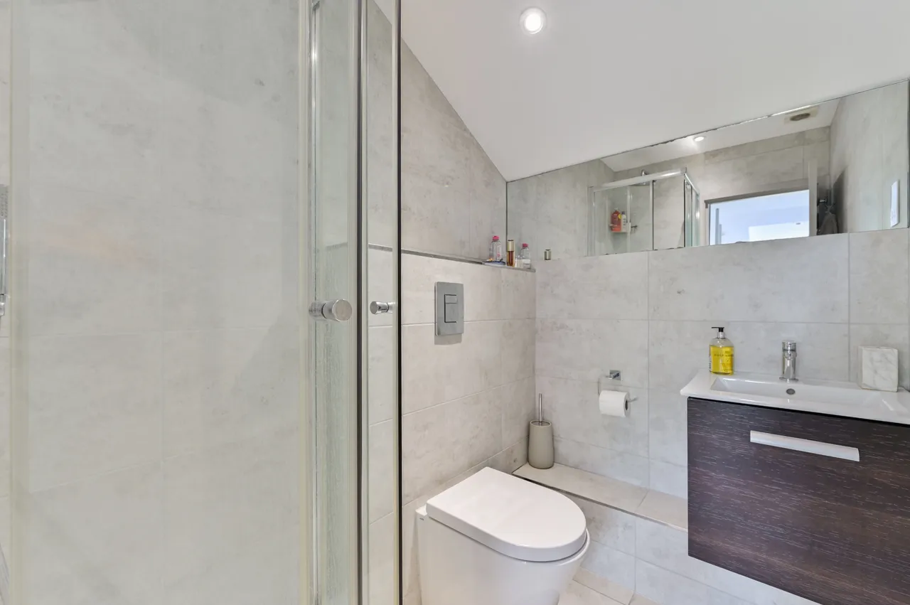London, SW4, photo 21
