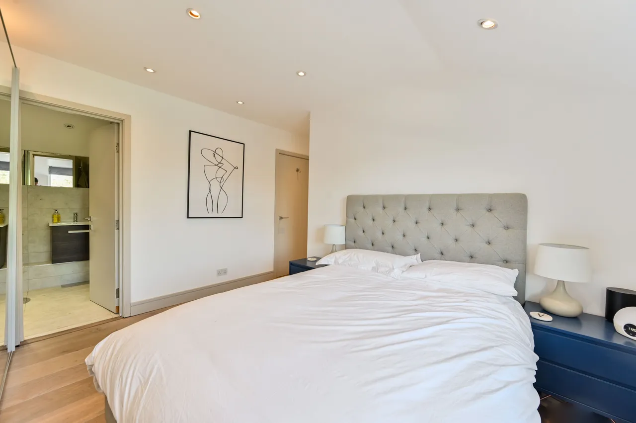 London, SW4, photo 8