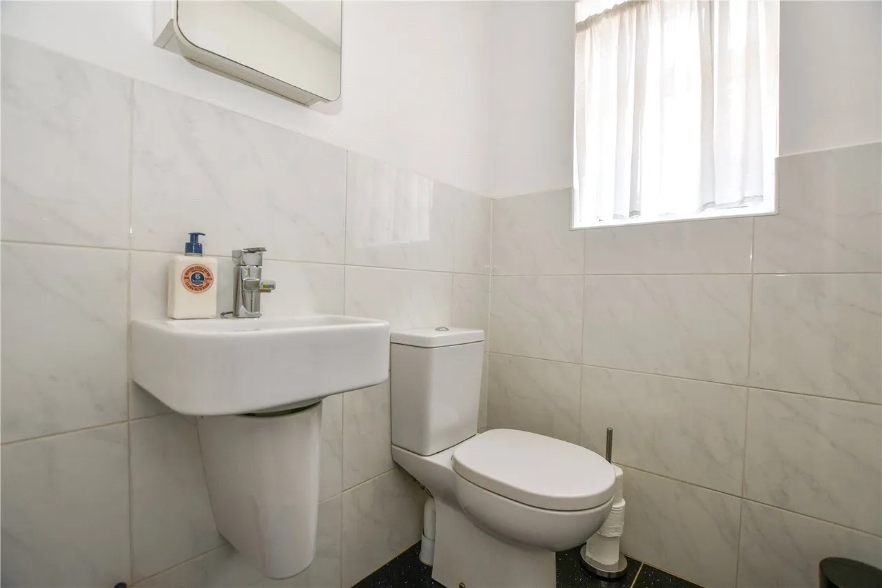 Oaklands Drive, Wokingham, RG41, photo 10