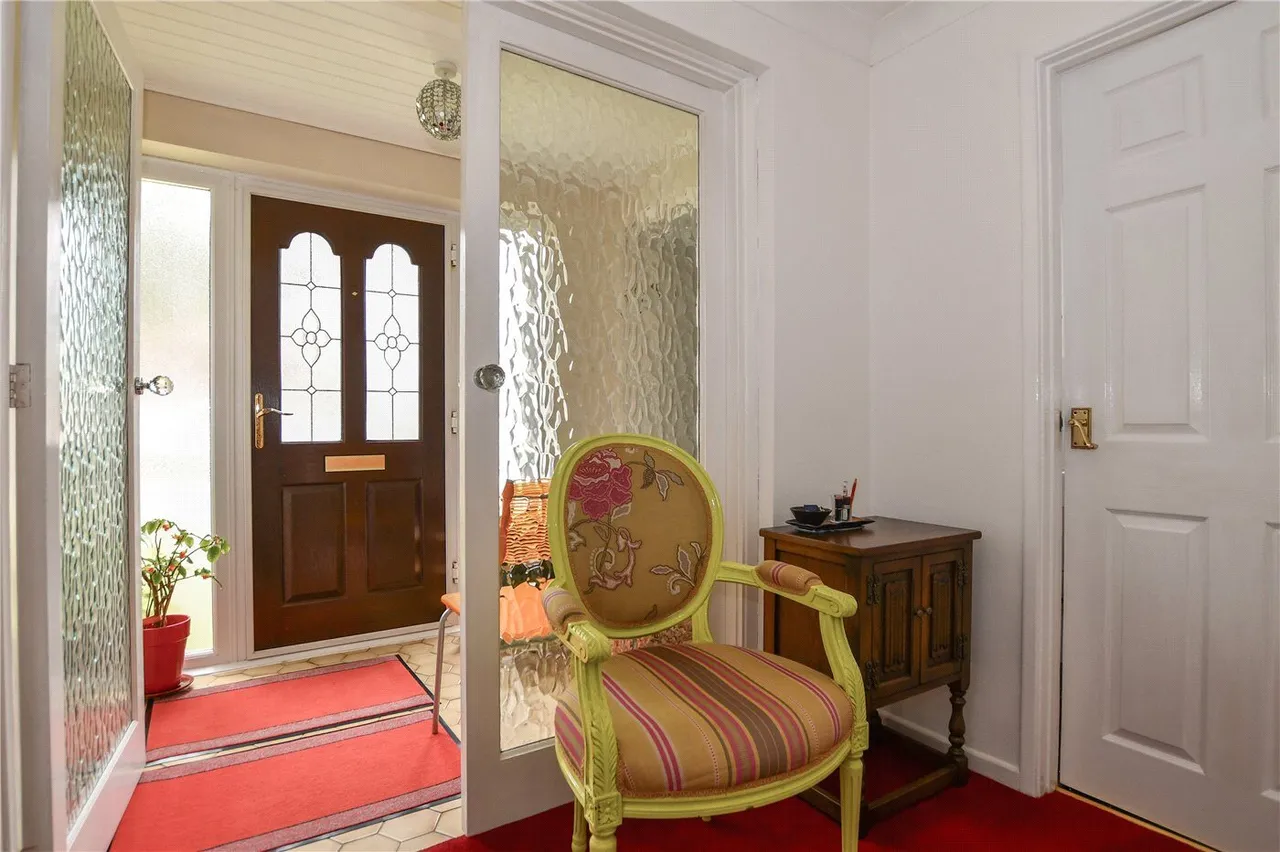 Oaklands Drive, Wokingham, RG41, photo 9