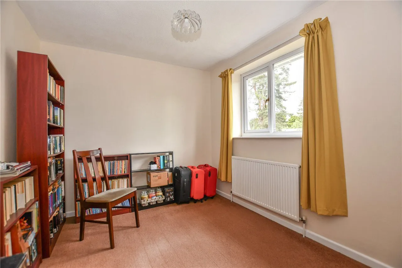 Oaklands Drive, Wokingham, RG41, photo 16