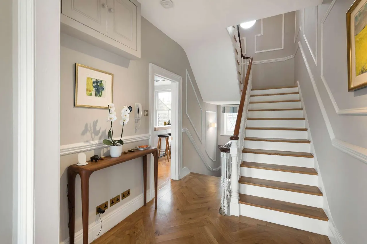 Redcliffe Square, London, SW10 9HQ, photo 11