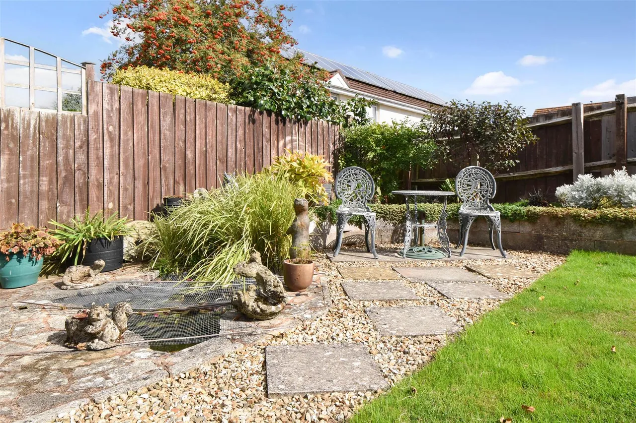 Spicer Close, Cullompton, photo 23