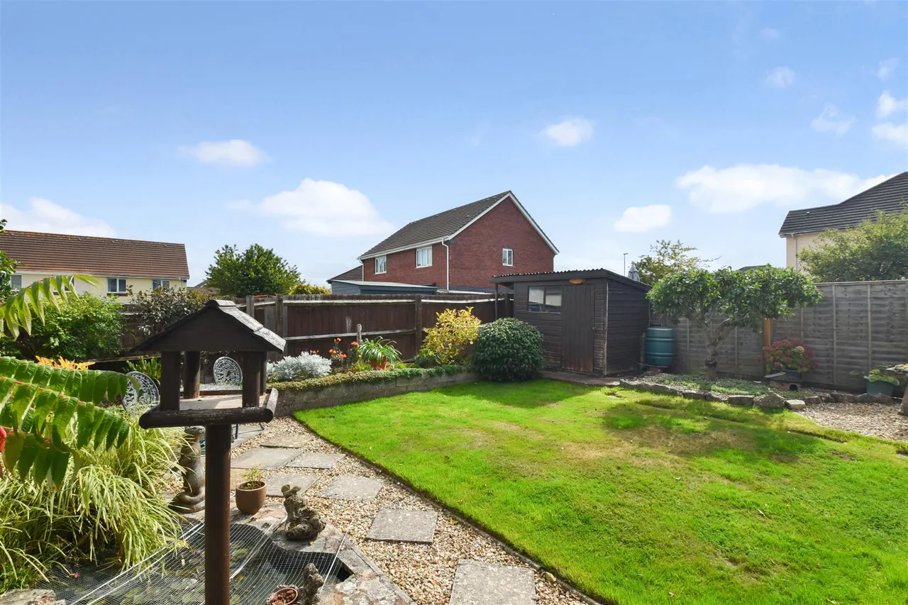 Spicer Close, Cullompton, photo 22