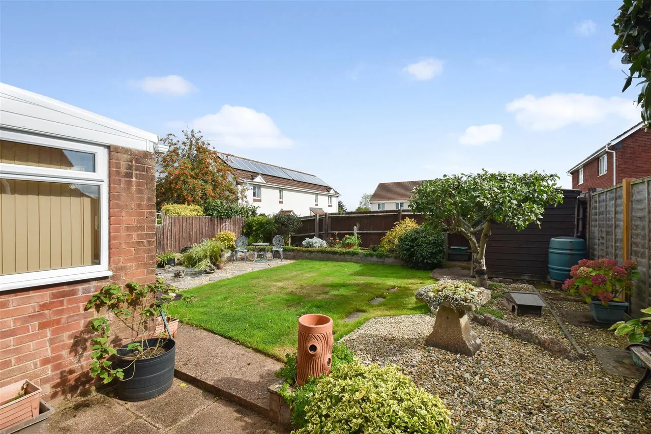 Spicer Close, Cullompton, photo 3
