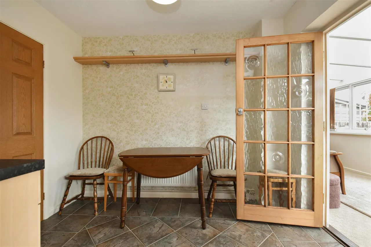 Spicer Close, Cullompton, photo 7