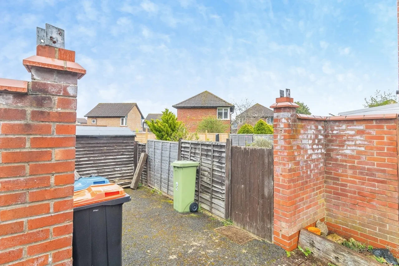 Launceston Court, Shenley Church End, Milton Keynes, Buckinghamshire, MK5, photo 16
