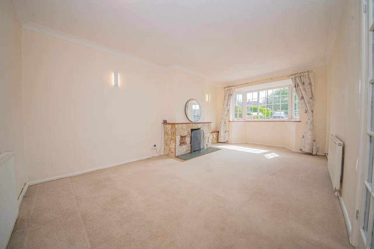 Boyatt Crescent, Allbrook, Eastleigh, Hampshire, SO50 4LP, photo 2