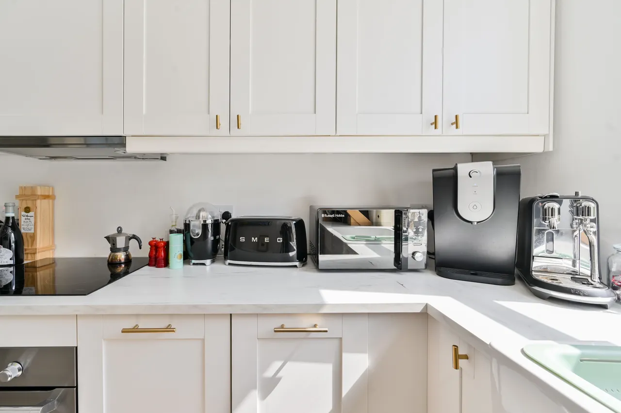 Flat 3, 158-160 Kennington Park Road, London, photo 12