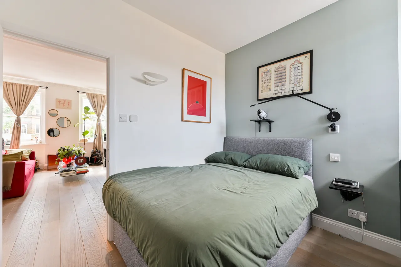 Flat 3, 158-160 Kennington Park Road, London, photo 9