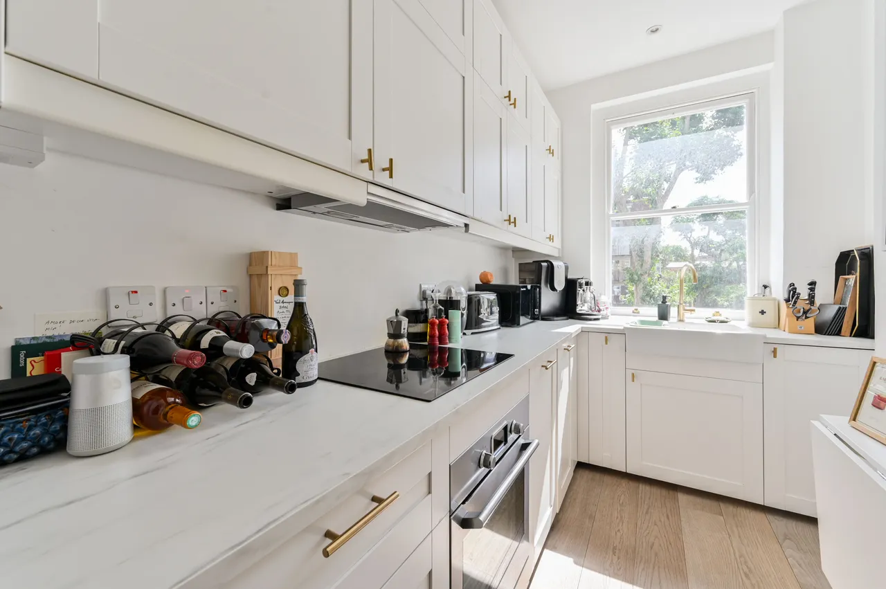 Flat 3, 158-160 Kennington Park Road, London, photo 11