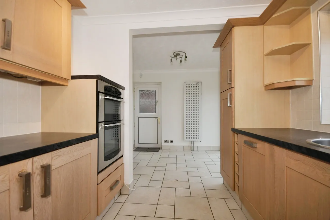 Millbank Close, High Green, Sheffield, S35, photo 7