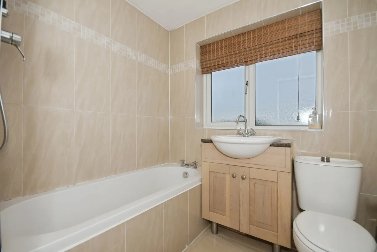 Millbank Close, High Green, Sheffield, S35, photo 5