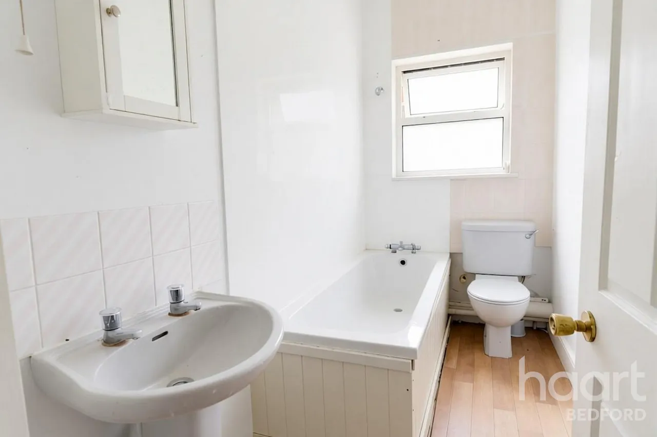 Lansdowne Road, Bedford, MK40, photo 6