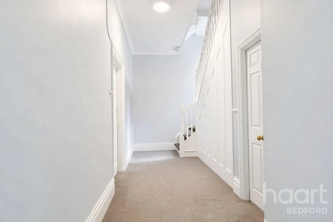 Lansdowne Road, Bedford, MK40, photo 7