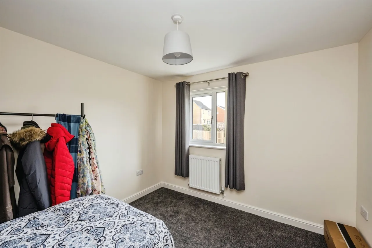 Clos Coed Derw Llanelli, SA14, photo 22