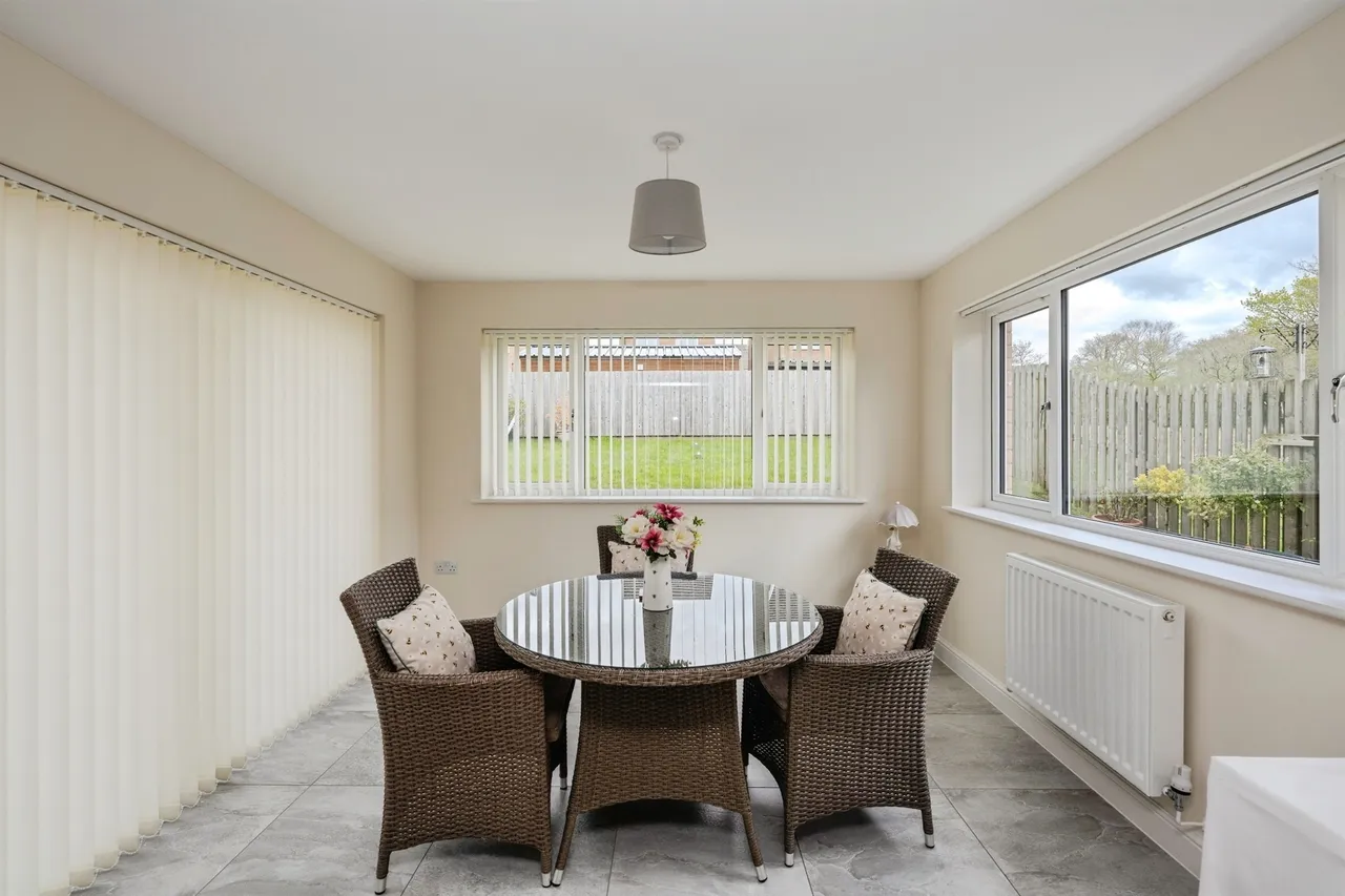 Clos Coed Derw Llanelli, SA14, photo 8