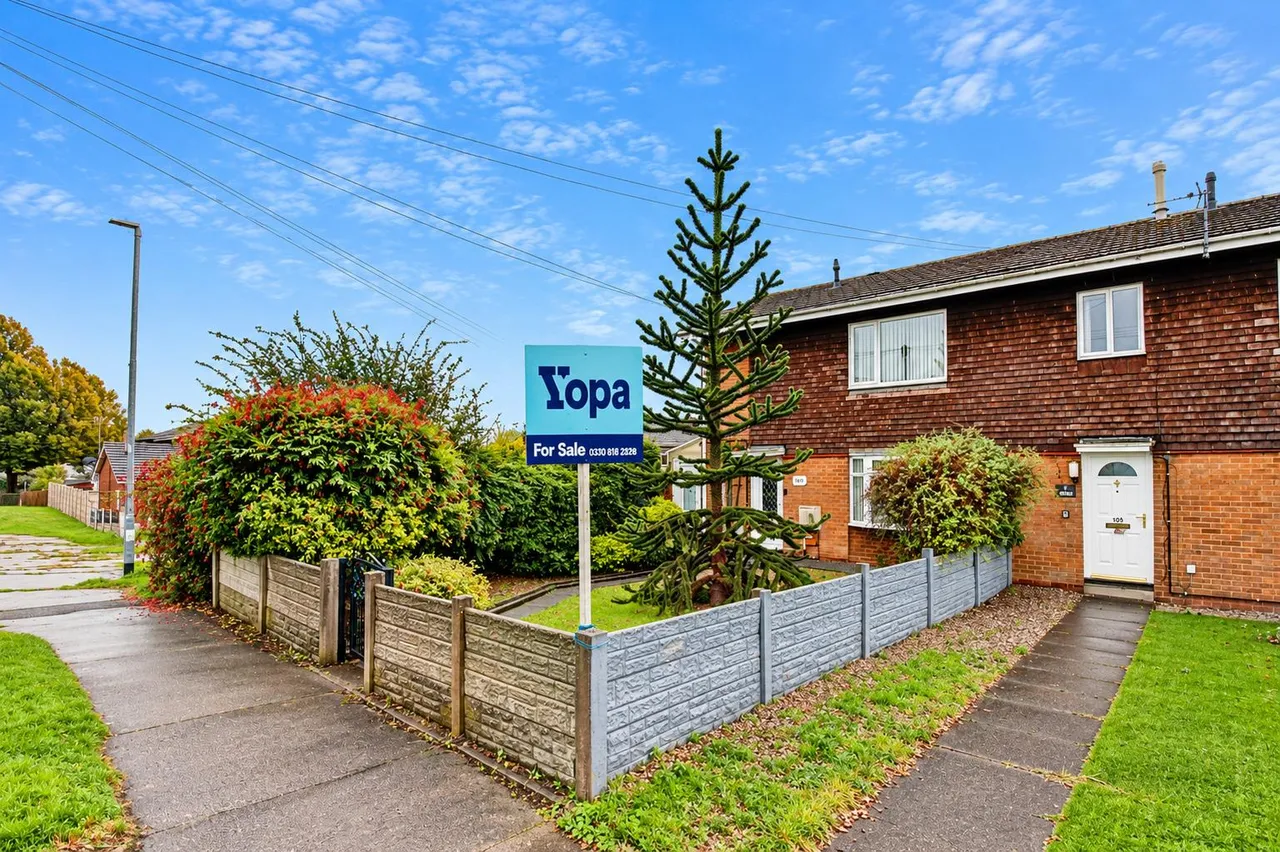 2 bed house for sale, Hobart Road, Cannock, WS12