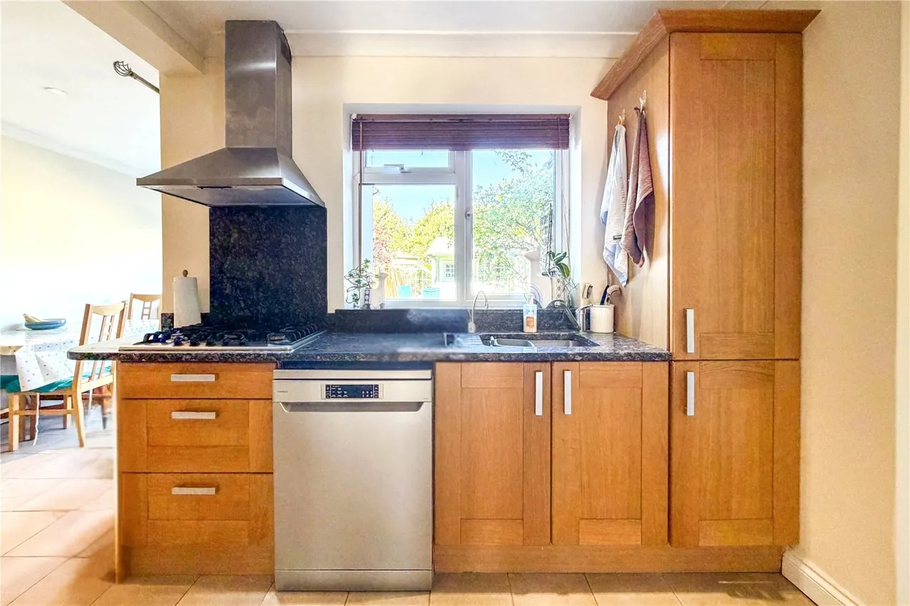 Farm Road, Aldershot, Hampshire, GU12 4UQ, photo 10