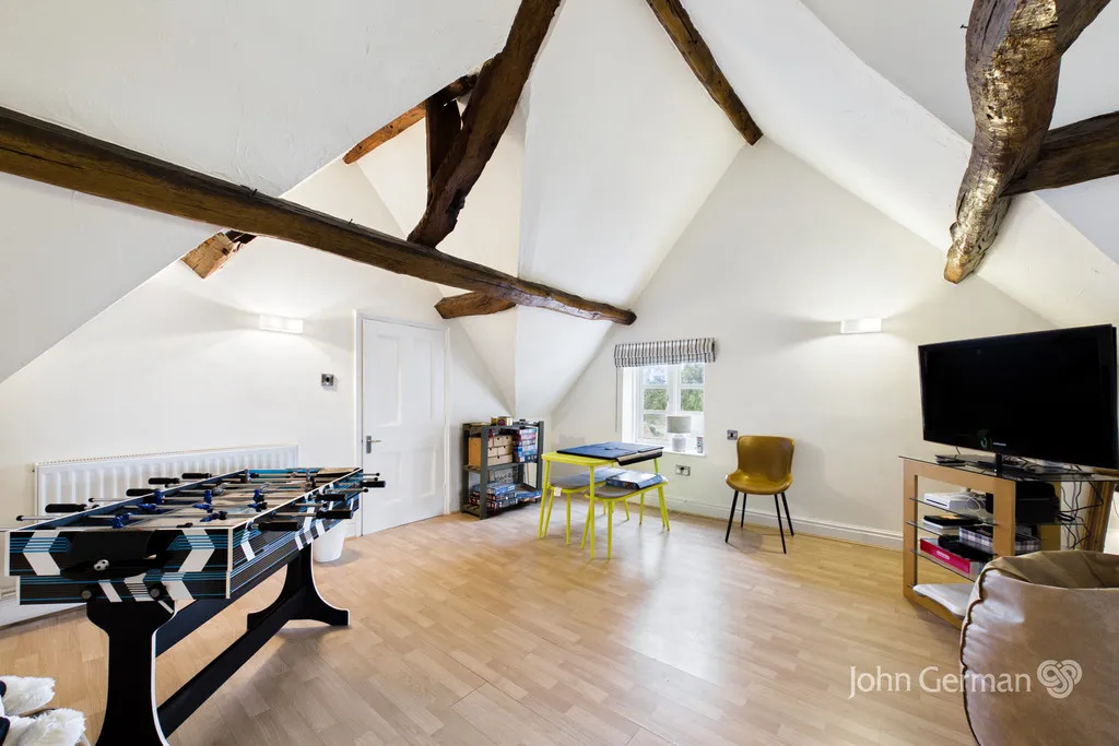 Main Road, Newton Regis, photo 41