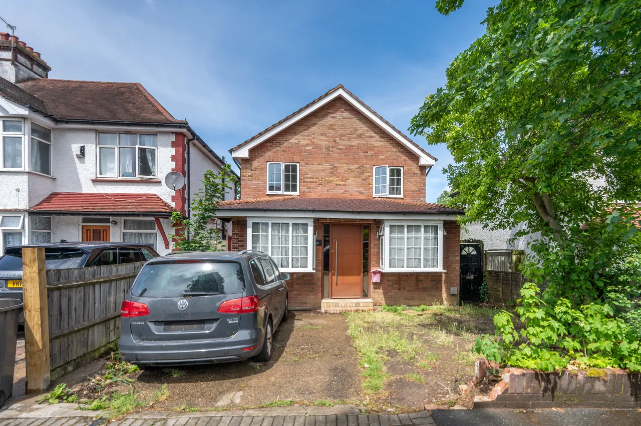 7 bed house for sale — 59 Beechcroft Gardens, Wembley