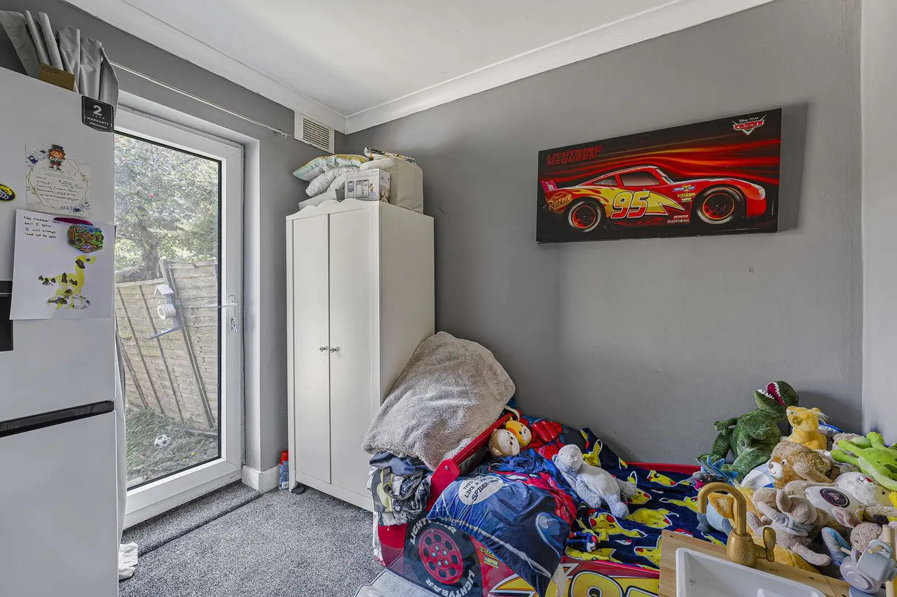 Shirley Close, Dartford, DA1, photo 6