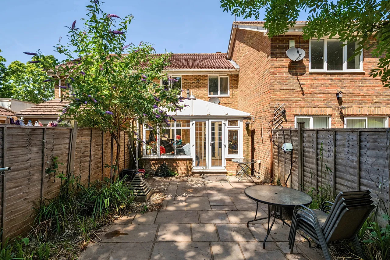 Danesfield Close, Walton-On-Thames, KT12, photo 11