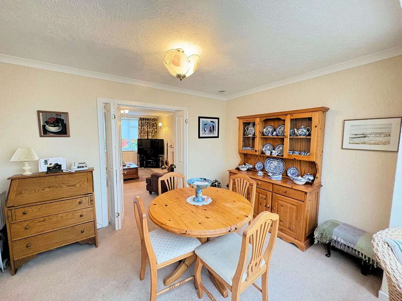 Southlands Road, Crewe, photo 8