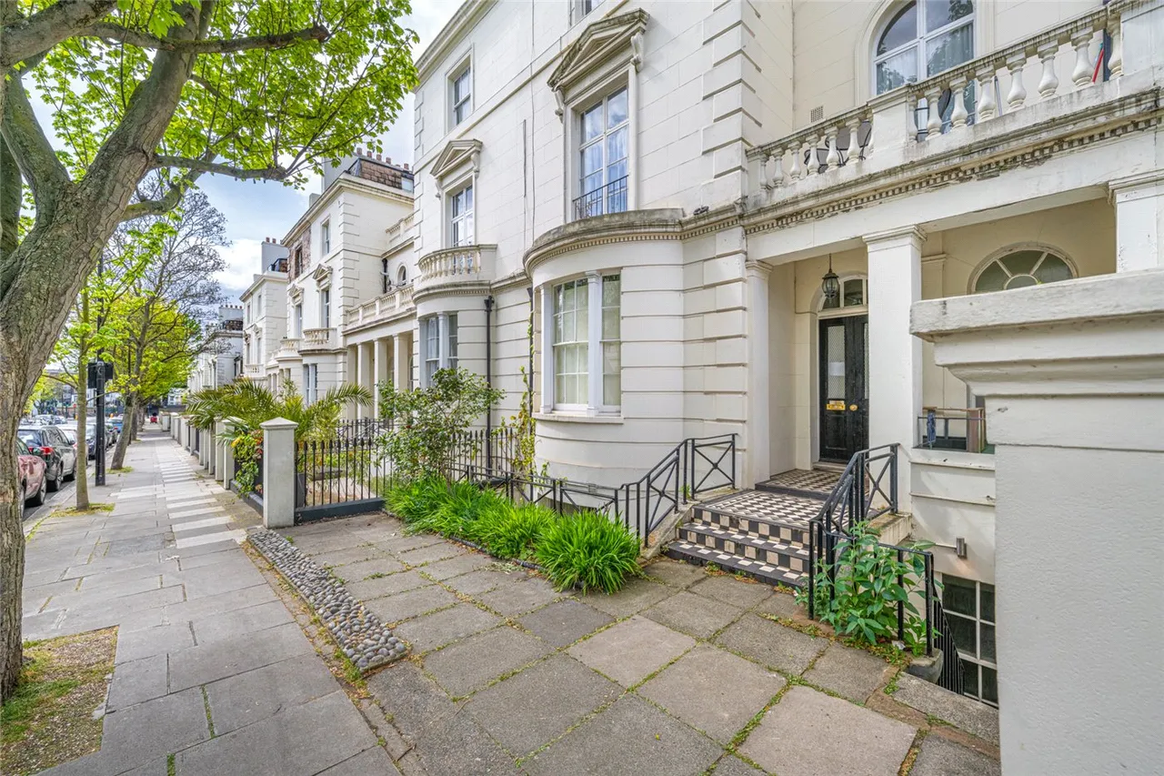 2 bed flat for sale — Westbourne Terrace Road, London, W2