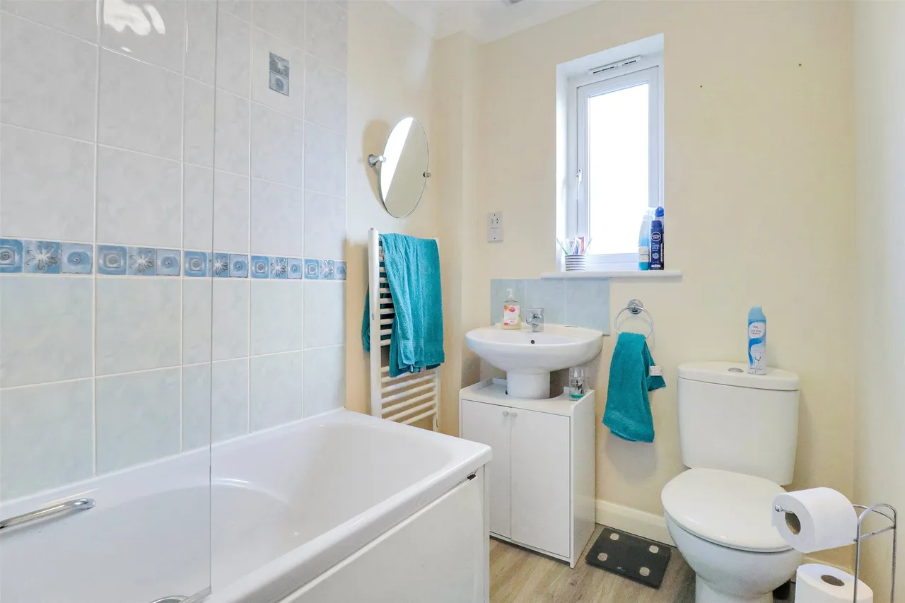 Clovelly Road, Bideford, EX39, photo 11