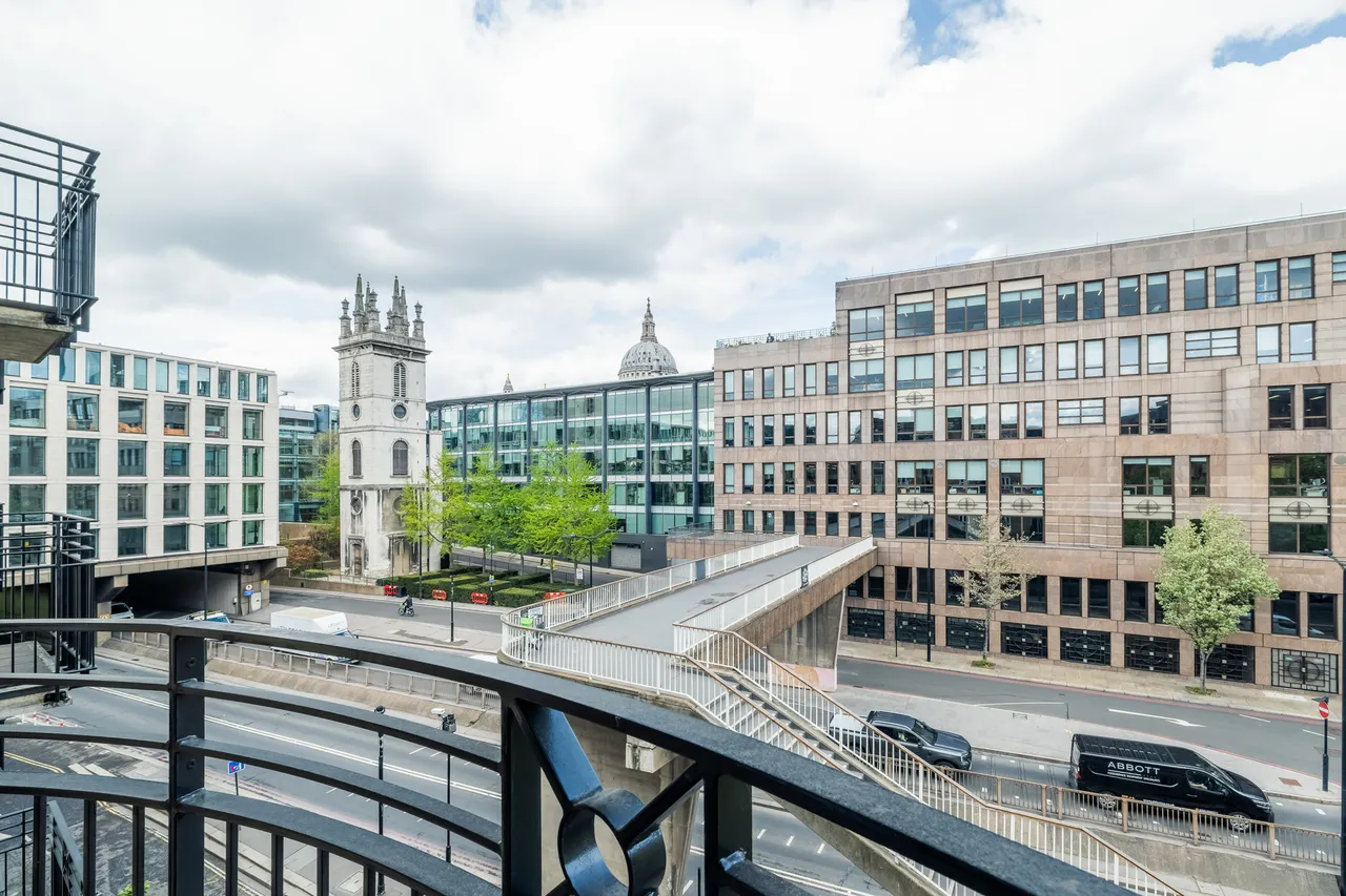 High Timber Street, London, EC4V, photo 6