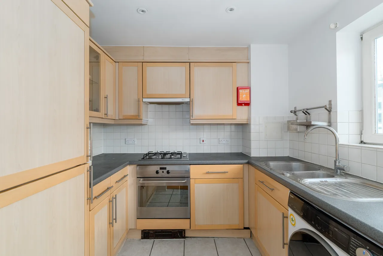 High Timber Street, London, EC4V, photo 5