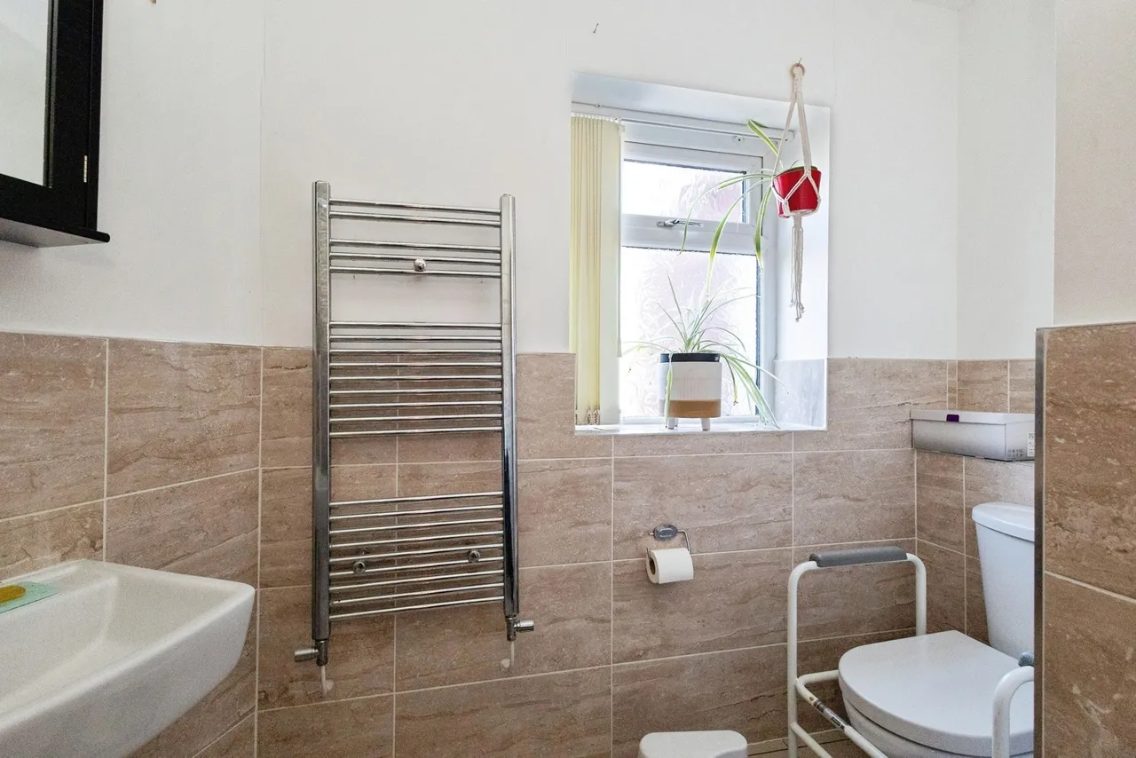Langfield Crescent, Droylsden, Manchester, Greater Manchester, M43, photo 19
