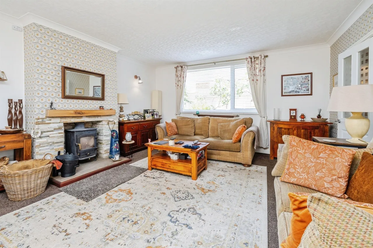 The Avenue, Ingham, LINCOLN, photo 3