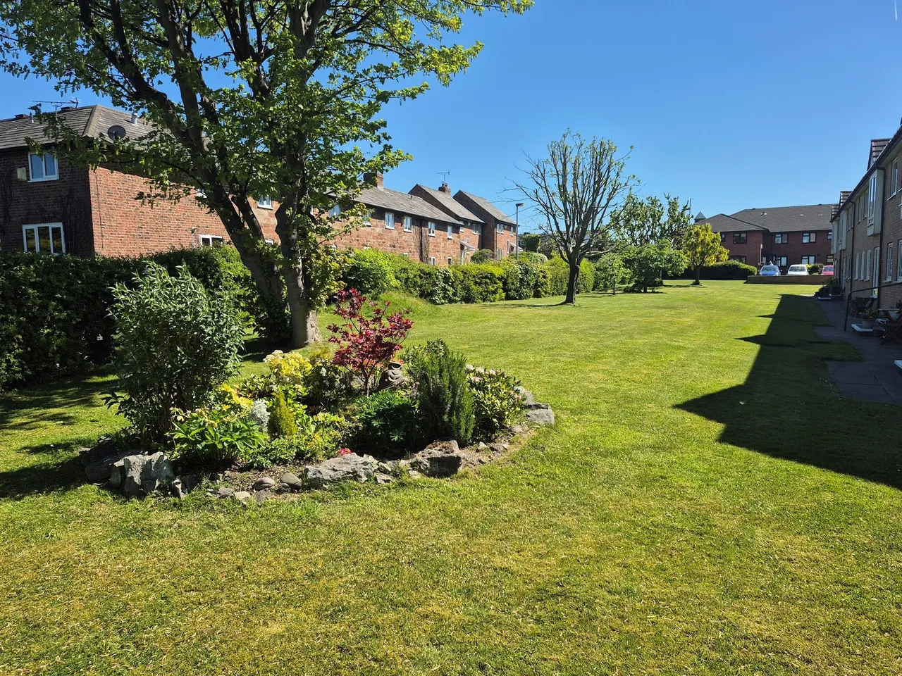 Redcroft, Wirral, CH49, photo 4