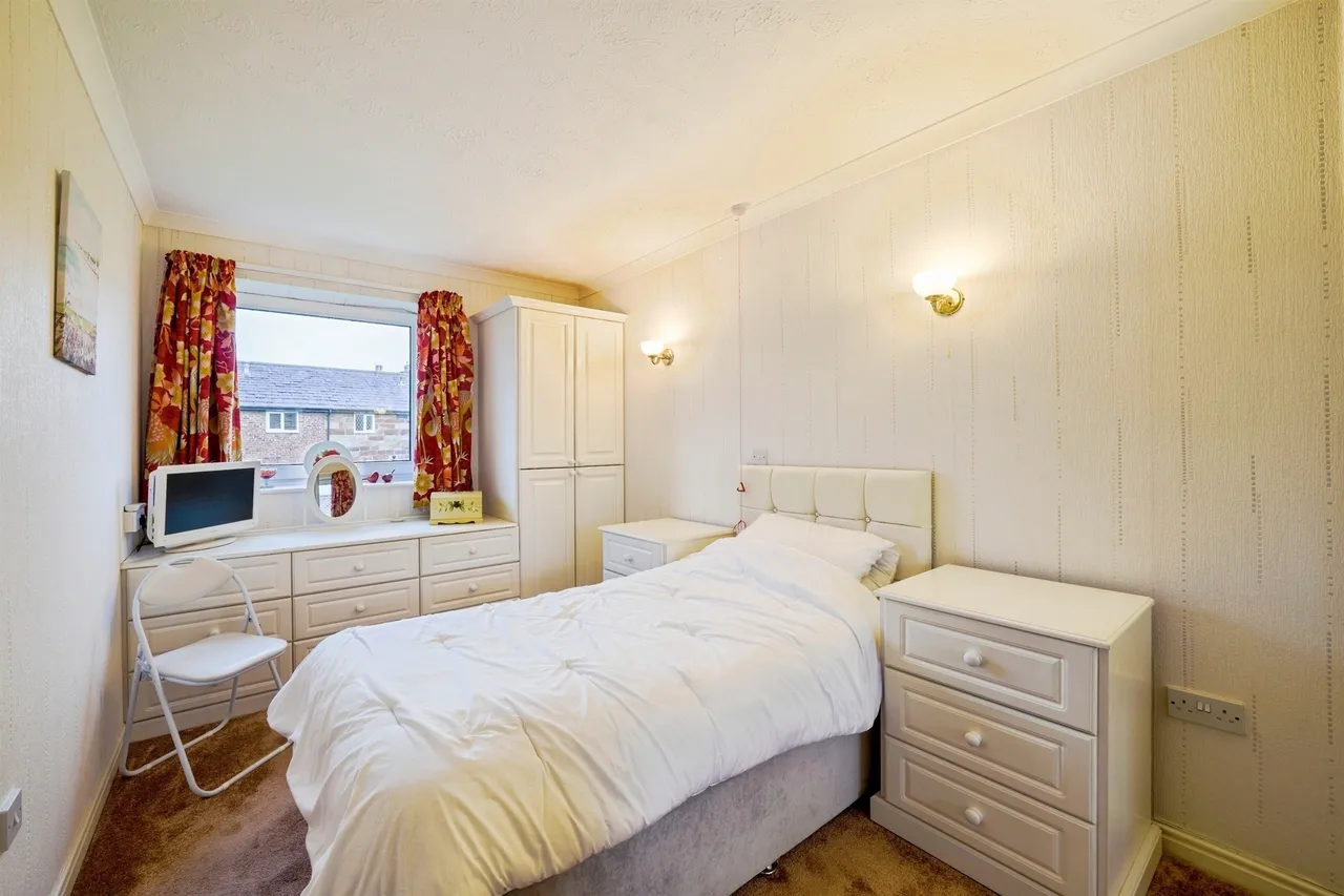 Redcroft, Wirral, CH49, photo 8