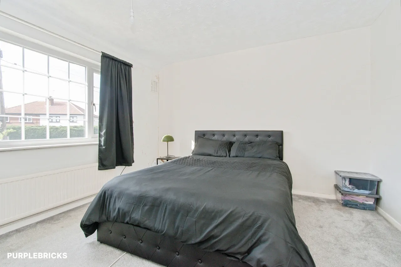 Long Crest, Pontefract, WF8, photo 10