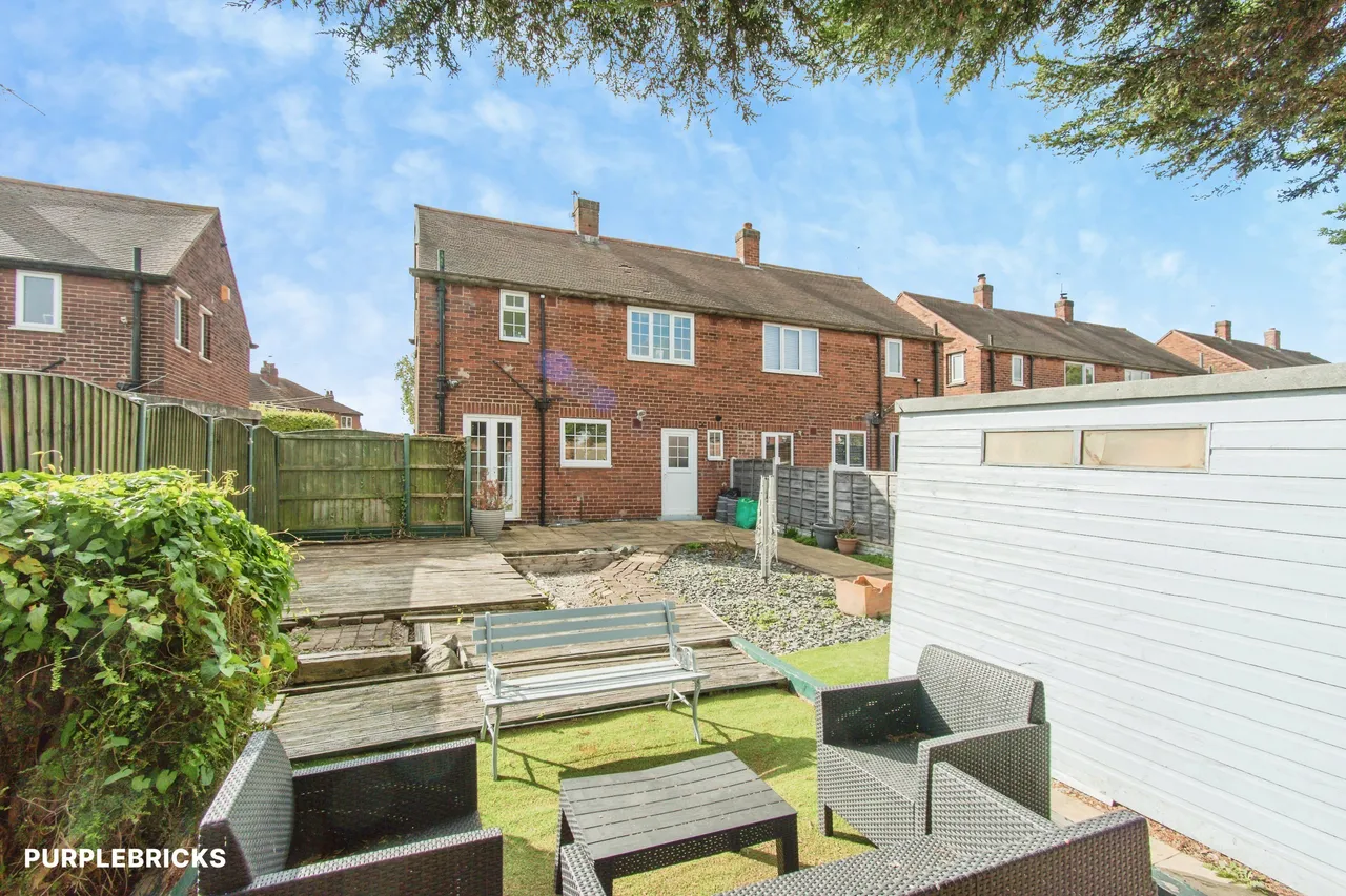 Long Crest, Pontefract, WF8, photo 5