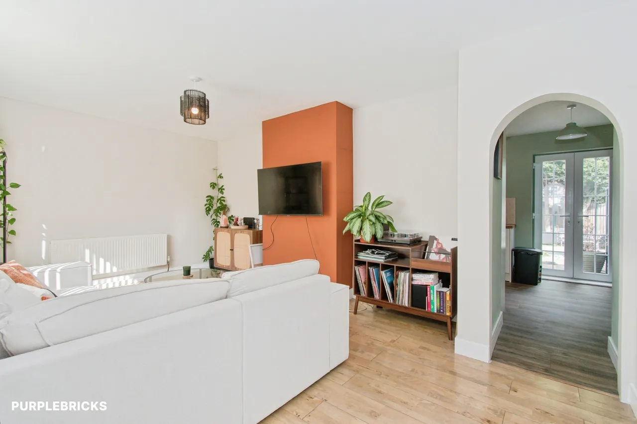 Long Crest, Pontefract, WF8, photo 13