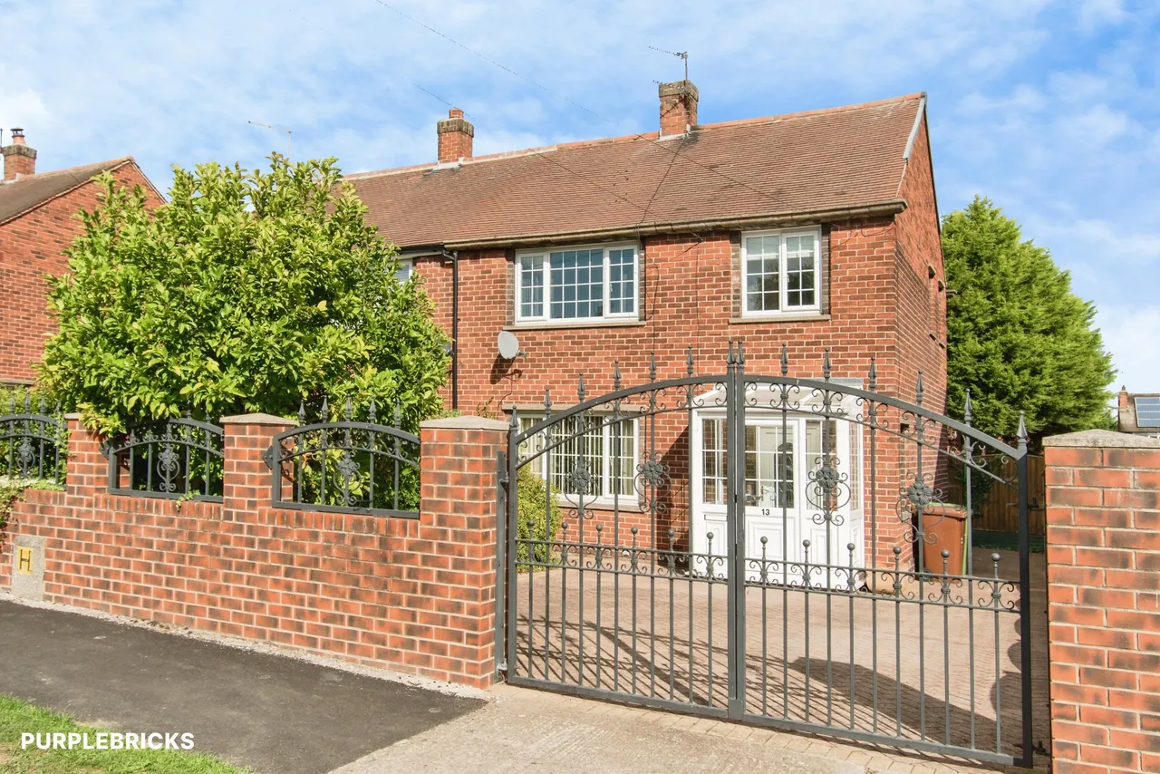3 bed house for sale, Long Crest, Pontefract, WF8