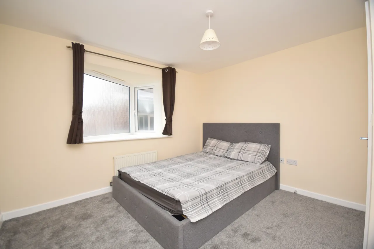 Spectre Court, Hatfield, AL10, photo 5
