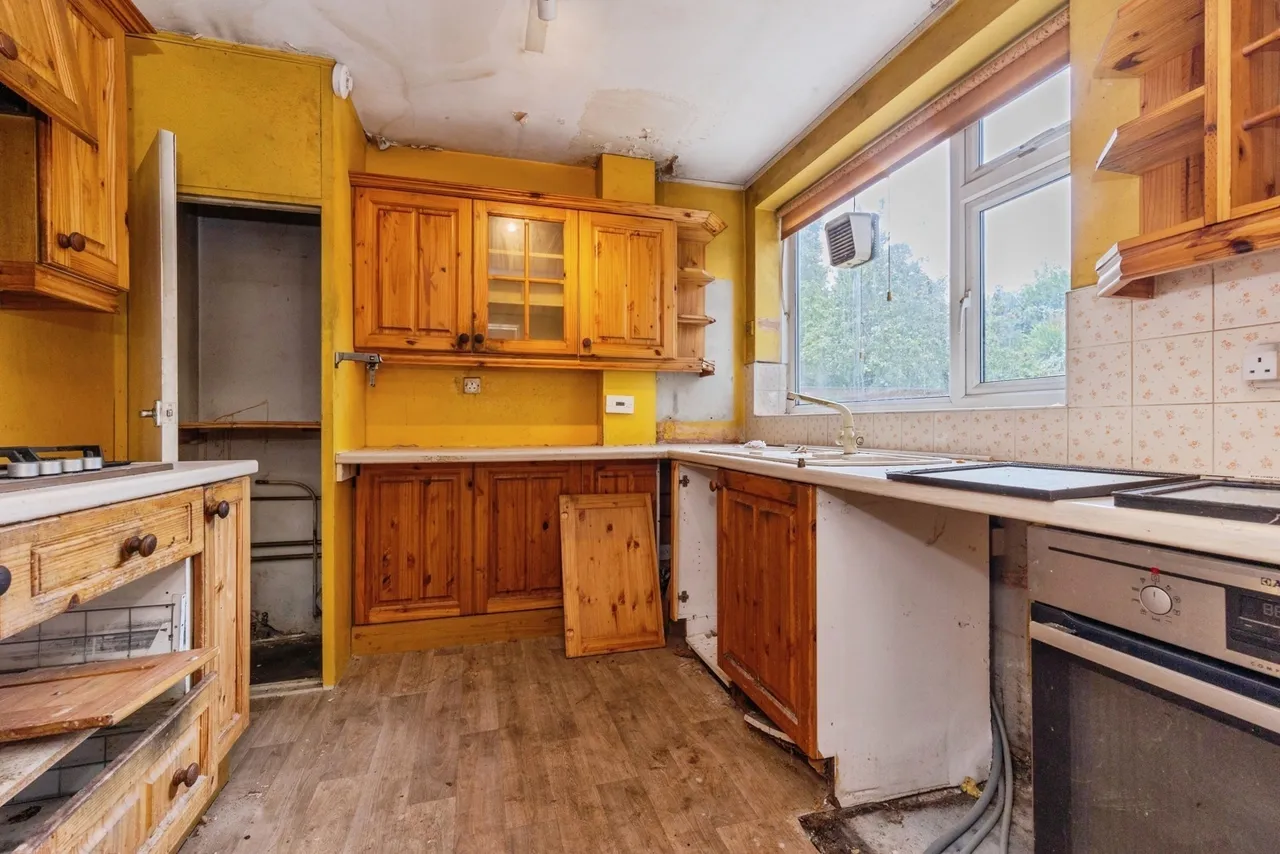 Oakfield, Sale, Greater Manchester, M33, photo 5