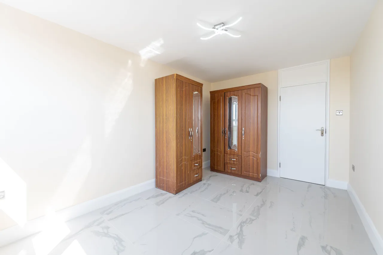 42 Summit Court, 43-53 Shoot Up Hill, London, photo 9