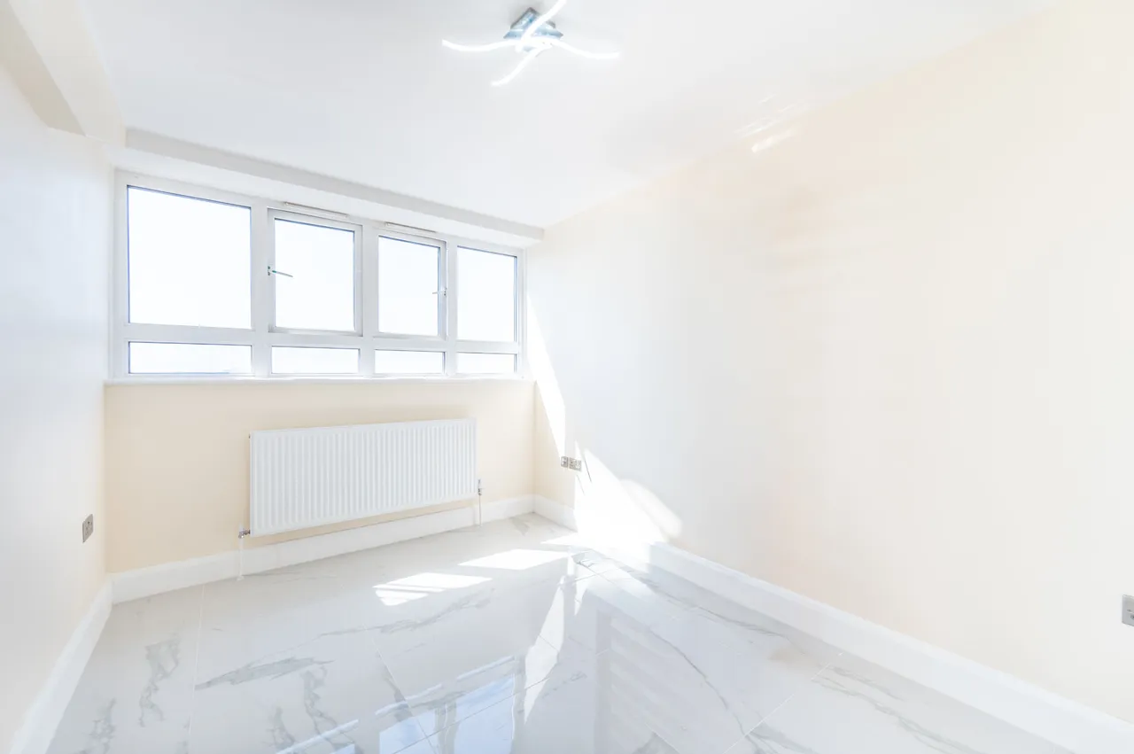 42 Summit Court, 43-53 Shoot Up Hill, London, photo 4