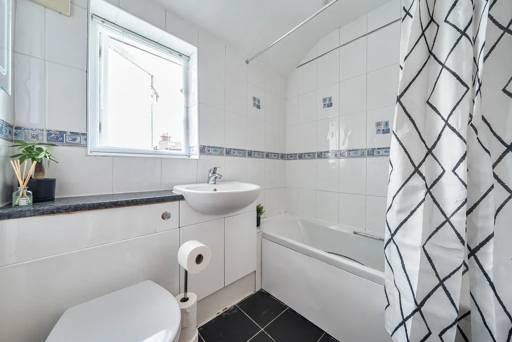 Harlesden Road, St. Albans AL1 4LE, photo 8