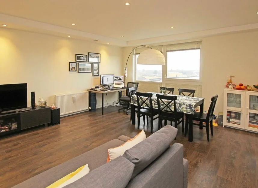 Orchard Road, Richmond, TW9, photo 2