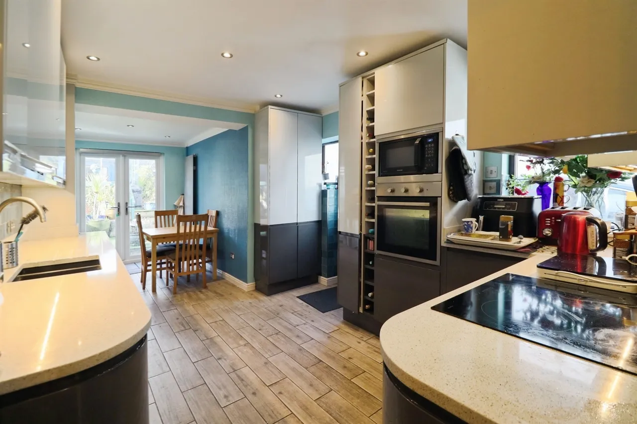 Lavernock Road, Penarth, CF64, photo 8