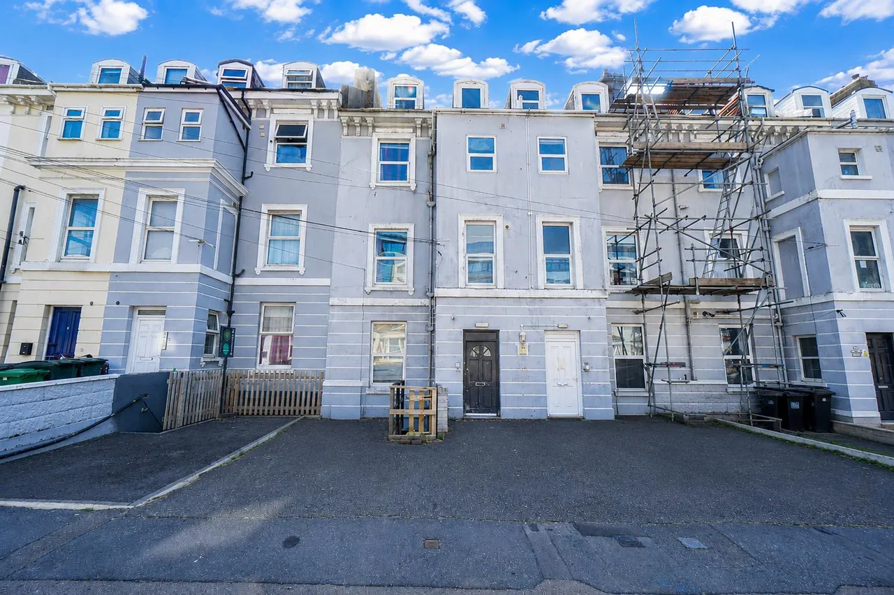9 bed house for sale, Devonshire Road, Hastings