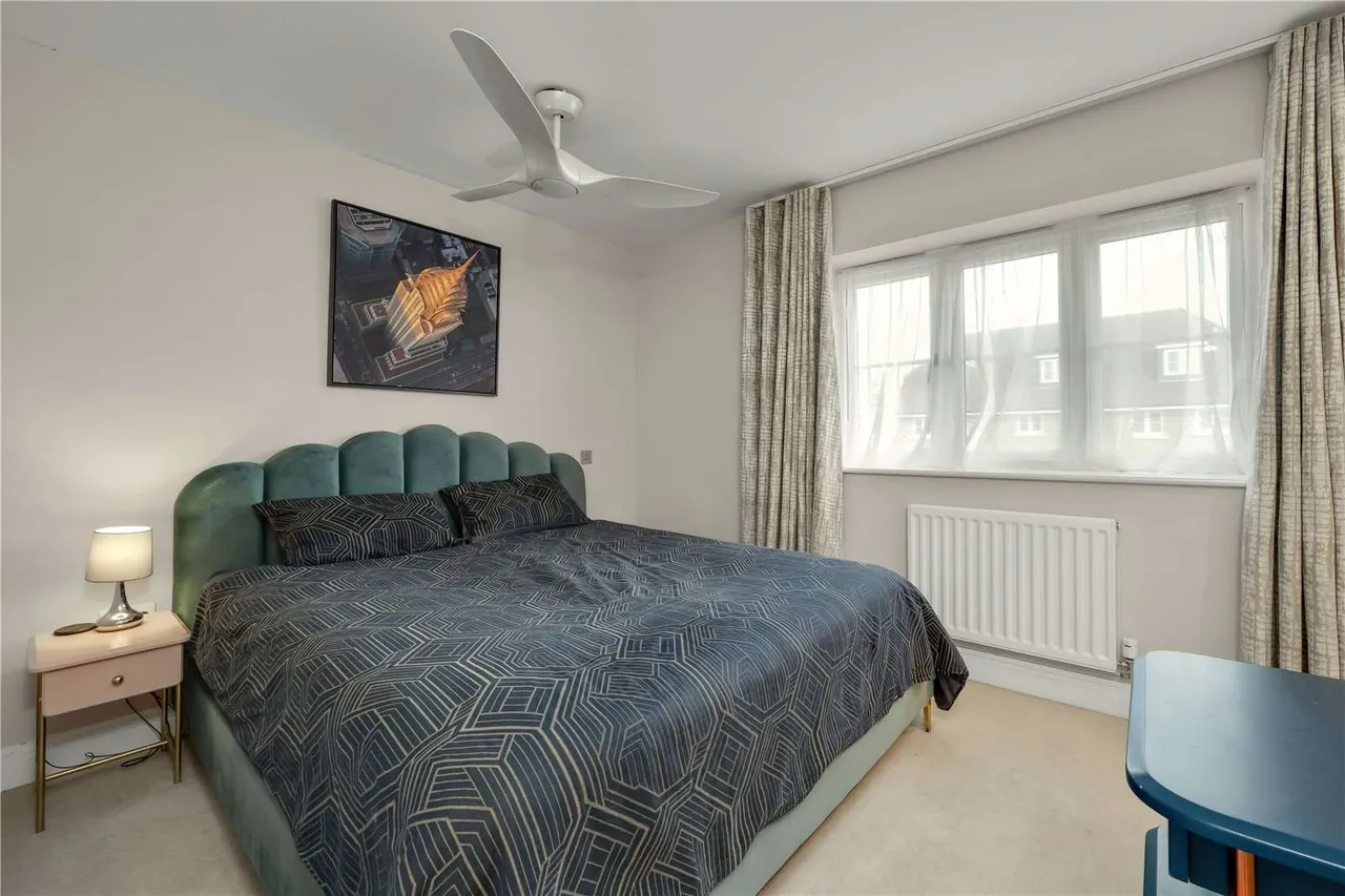 Old Halliford Place, Shepperton, TW17, photo 5