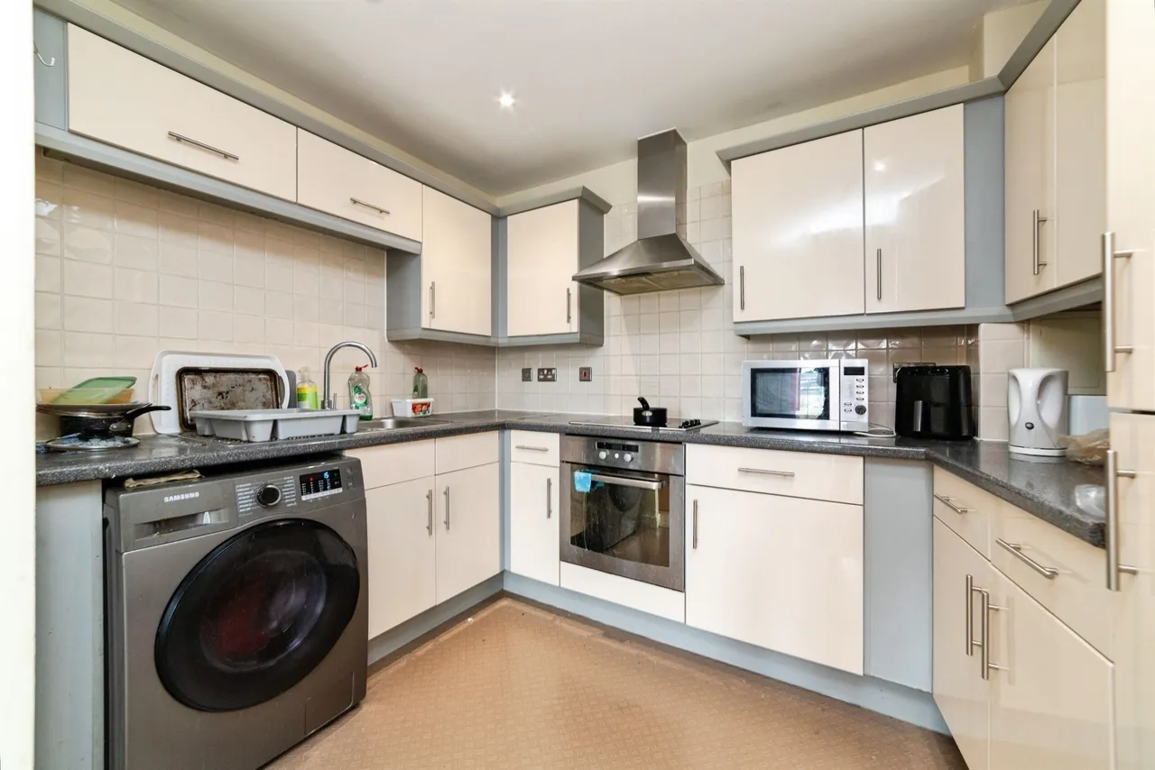Parkhouse Court, Hatfield, AL10, photo 3